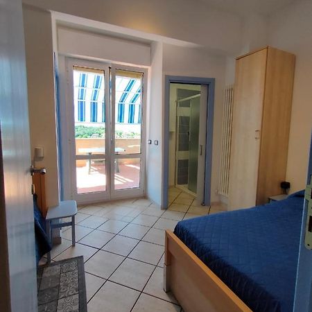 Bed and Breakfast Le Tre Palme Ancona Esterno foto