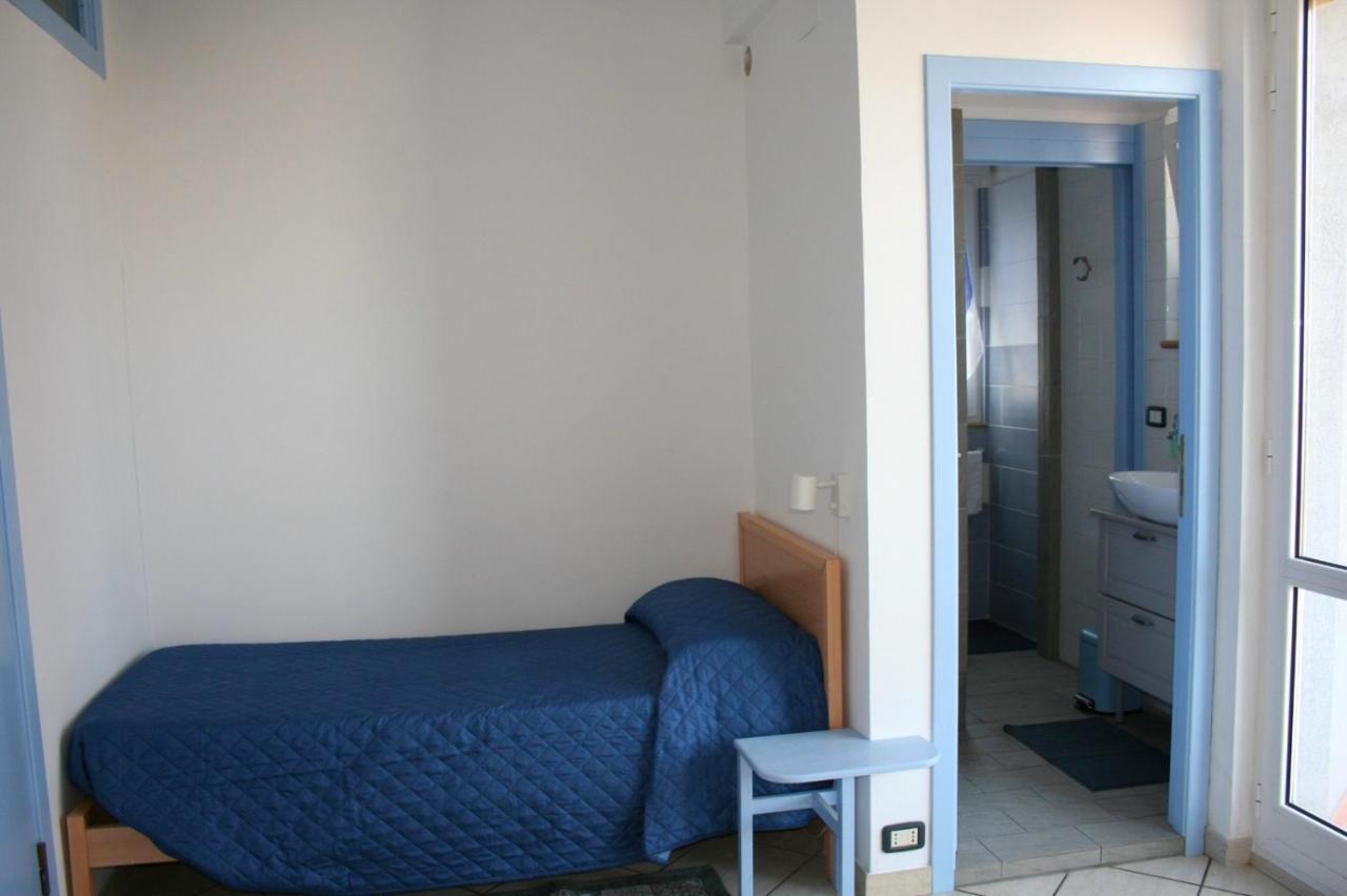 Bed and Breakfast Le Tre Palme Ancona Esterno foto