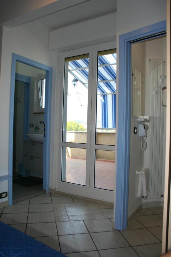 Bed and Breakfast Le Tre Palme Ancona Esterno foto